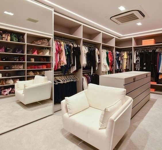 دريسنج روم dressing room